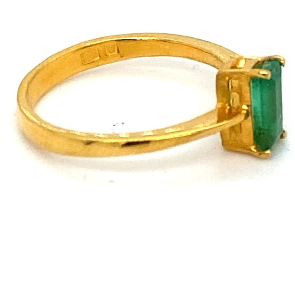 Emerald 1.10ct Solid 22K Yellow Gold Ring - Picture 4 of 8